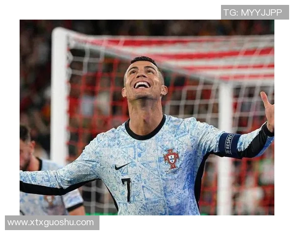 全球足球明星年收入揭秘：顶级球员如何赚取数千万财富