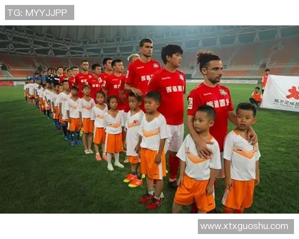 足球明星亮相电影节的那一年：从体育场到红毯的跨界之旅