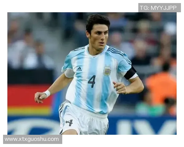 阿根廷足球历史上最具影响力与实力的传奇球星是谁